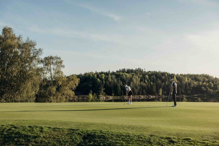 ÄR DU SUGEN PÅ MER GOLF I HÖST?